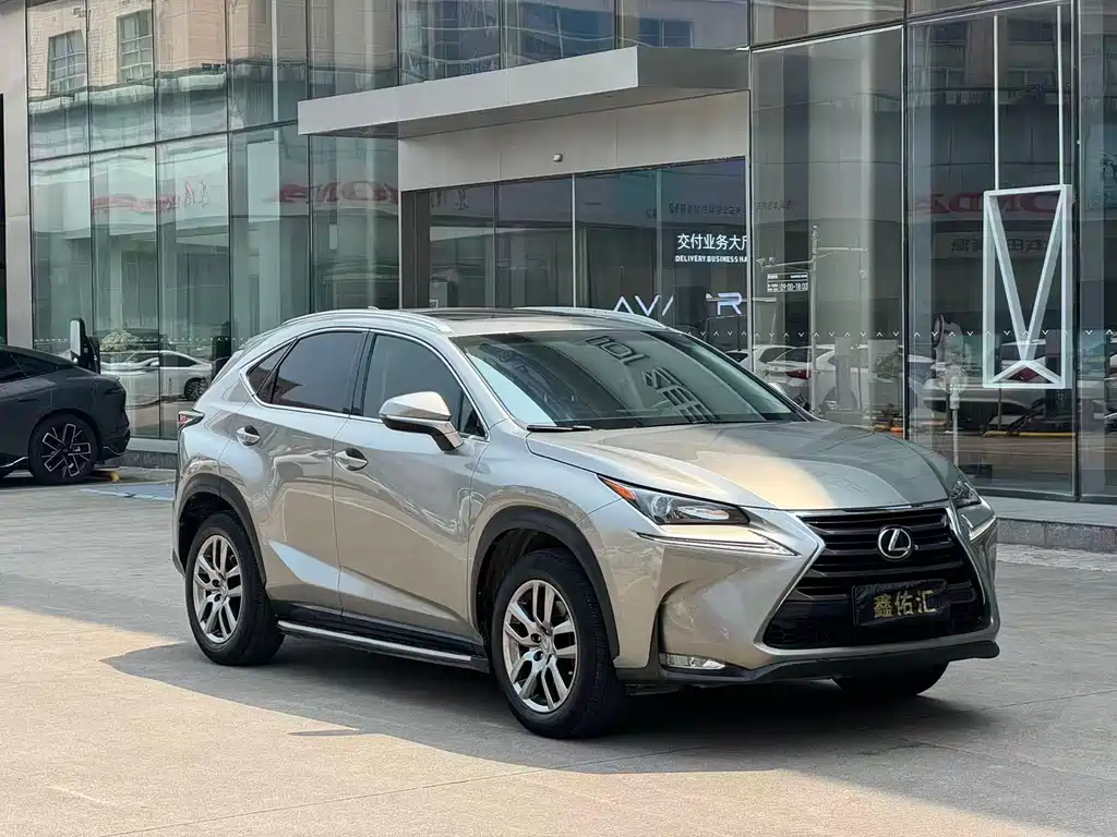 Lexus NX 2016 — фото 1