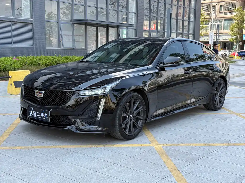Cadillac CT5 2020 — фото 1