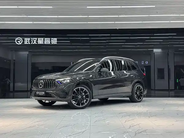 Mercedes-Benz GLC 2023