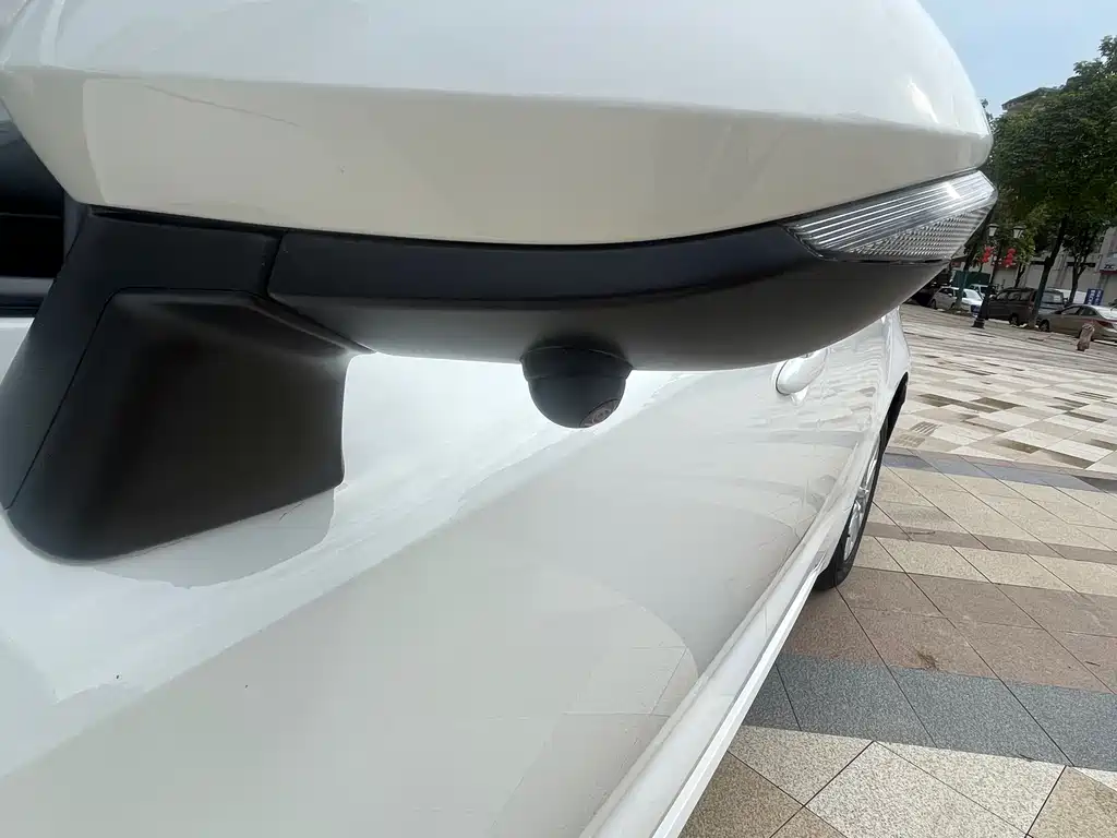 Toyota Corolla 2023 — фото 13
