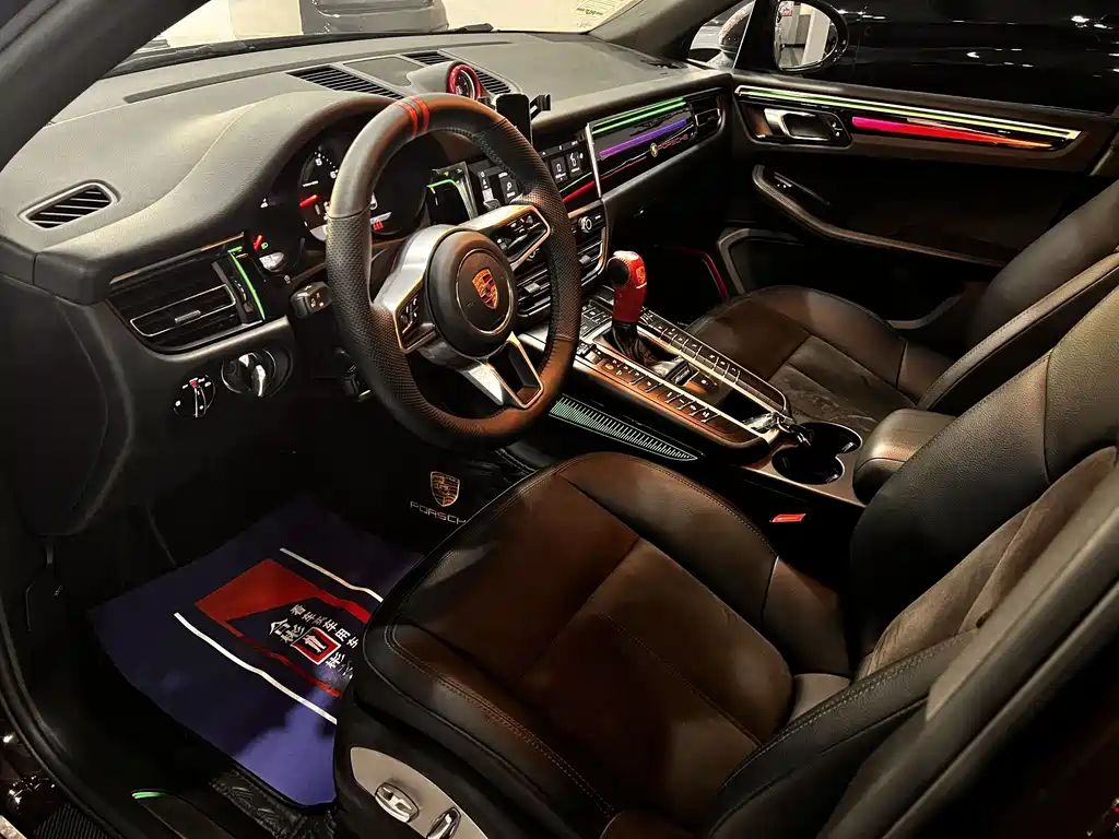 Porsche Macan 2020 — фото 22