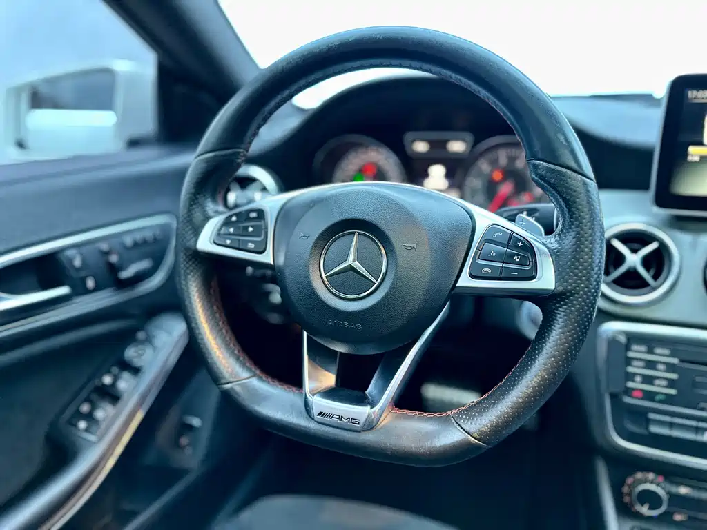 Mercedes-Benz CLA 2015 — фото 7
