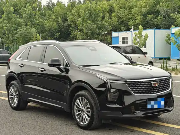 Cadillac XT4 2025