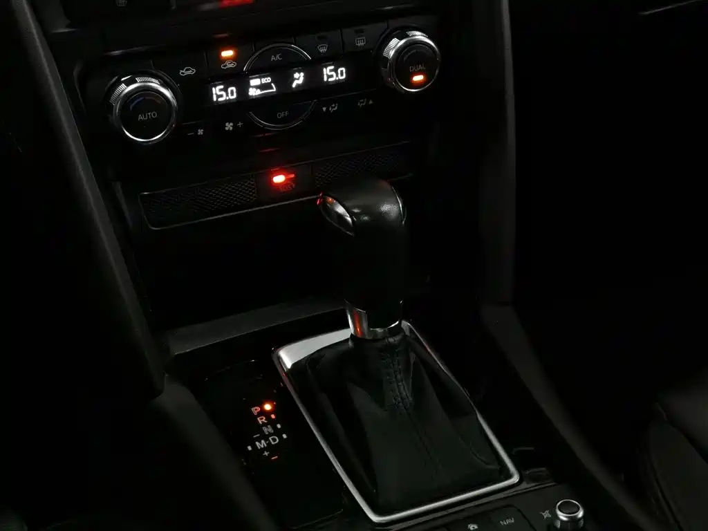 Mazda CX-4 2019 — фото 13