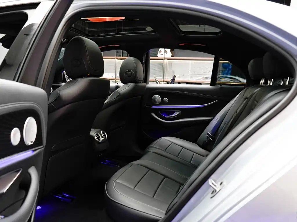 Mercedes-Benz E-Class 2020 — фото 12