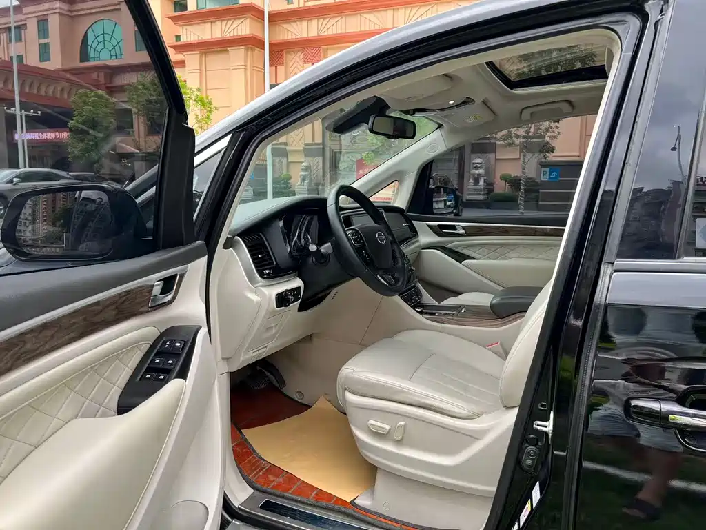 GAC Motor Trumpchi M8 2019 — фото 9