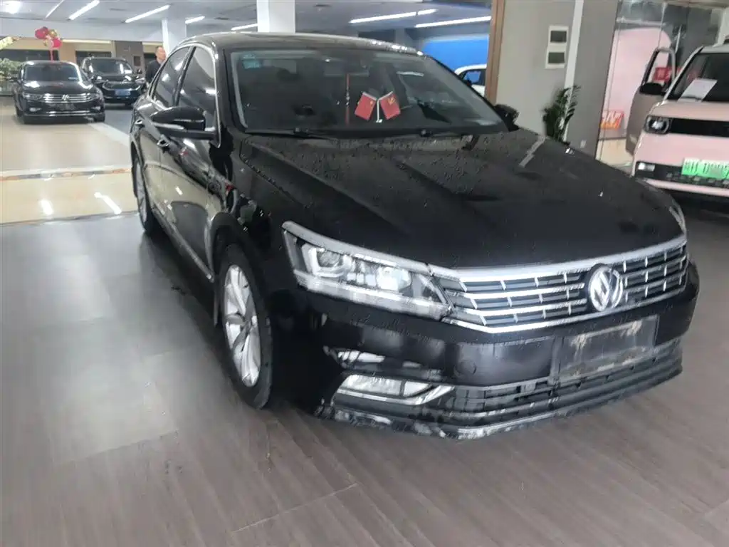 Volkswagen Passat 2018 — фото 4