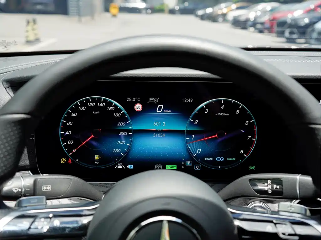 Mercedes-Benz E-Class 2020 — фото 9