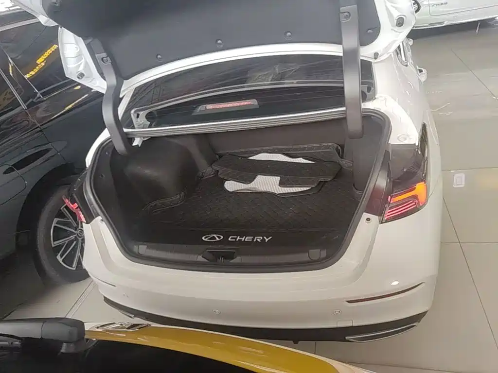 Chery Arrizo 5 PLUS 2023 — фото 19