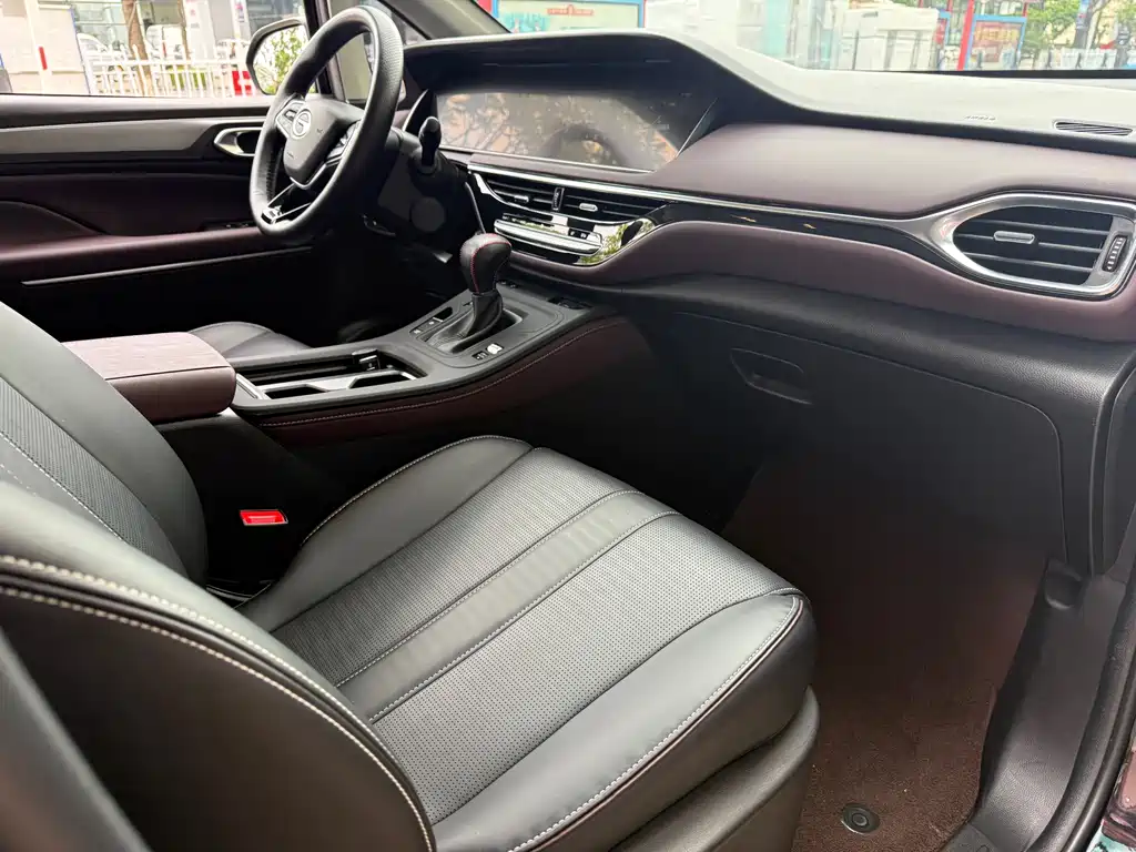 GAC Motor Trumpchi M6 2025 — фото 7