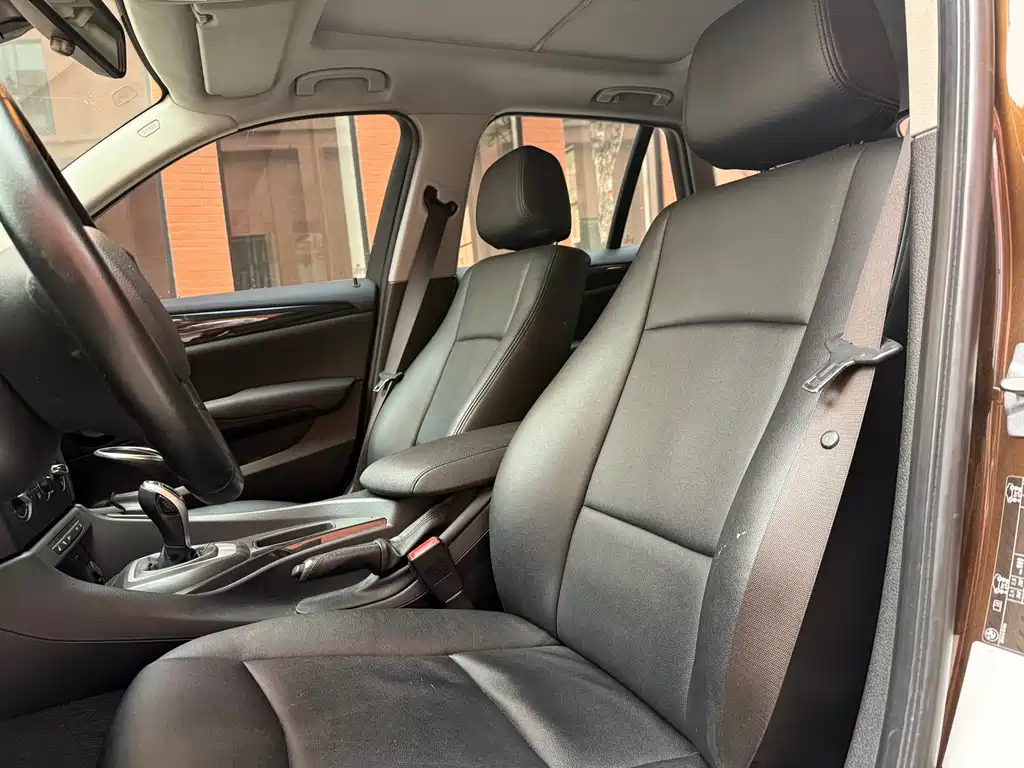 BMW X1 2016 — фото 14