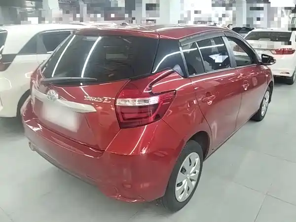 Toyota Yaris L 2020