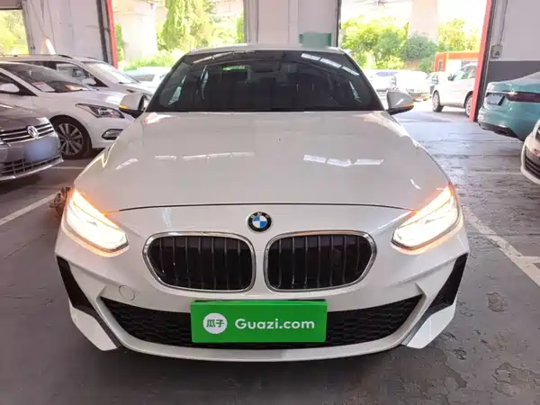 BMW 1 Series 2023