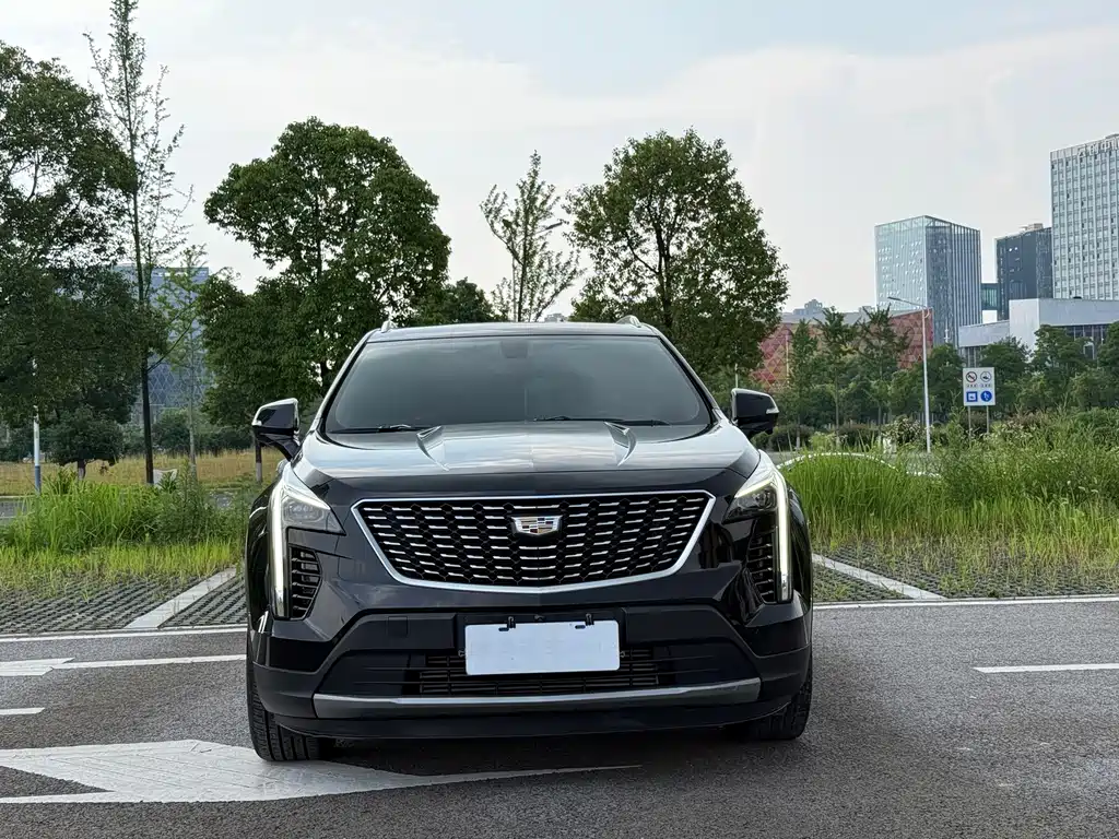 Cadillac XT4 2020 — фото 2