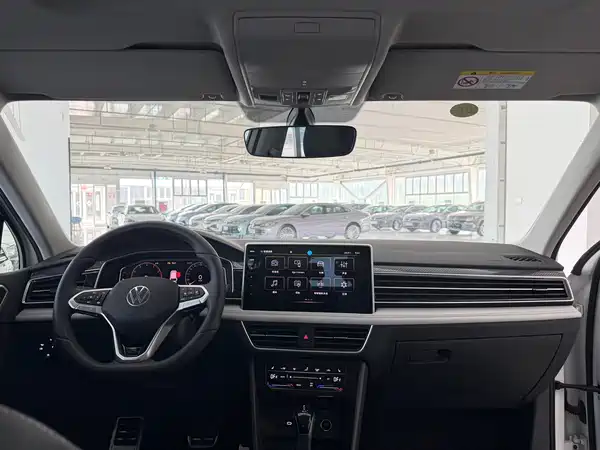 Volkswagen Tiguan L 2025