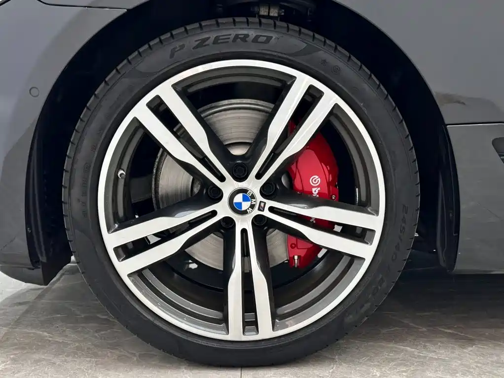 BMW 6 Series GT 2023 — фото 20