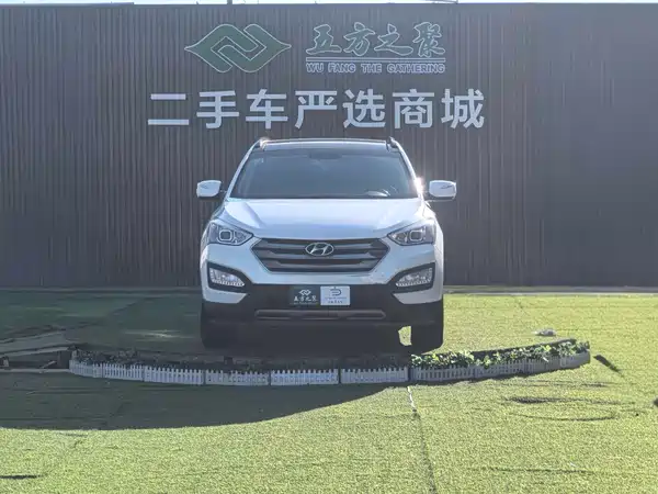 Hyundai Santa Fe 2013