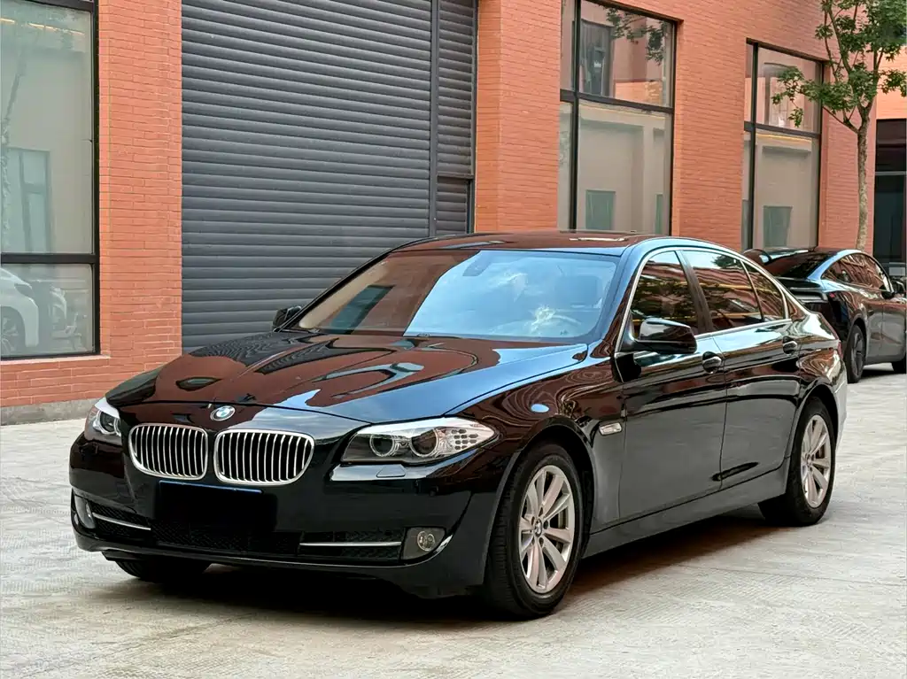 BMW 5 Series 2011