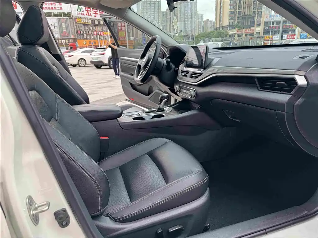 Nissan Teana 2022 — фото 12