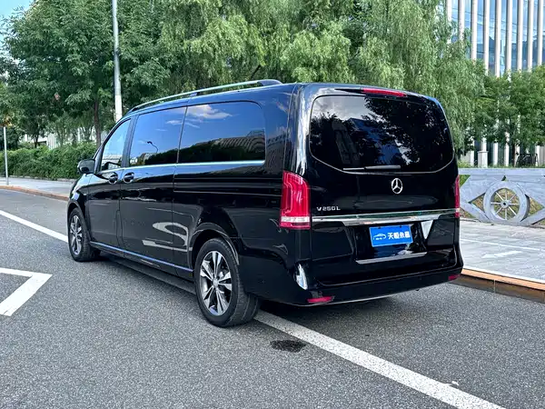 Mercedes-Benz V-Class 2017