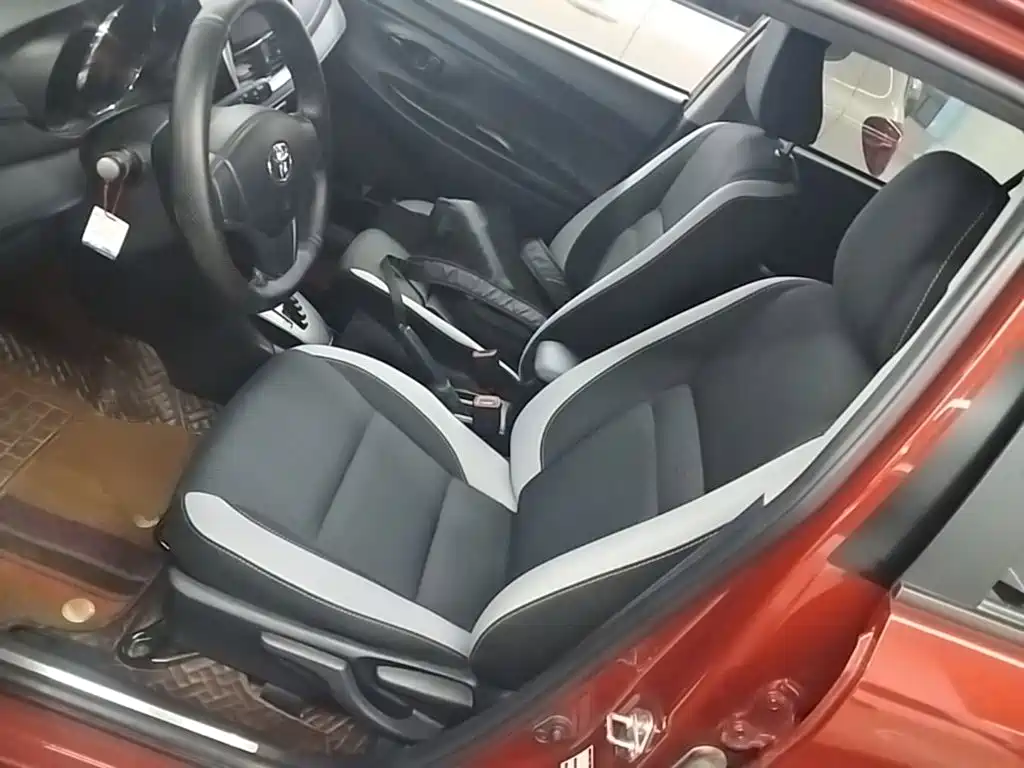 Toyota Yaris L 2020 — фото 15