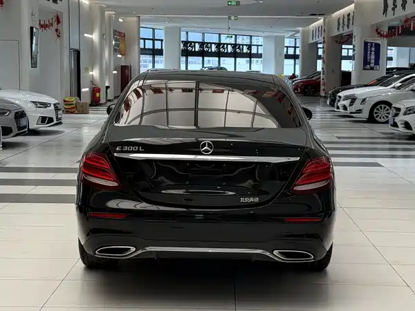 Mercedes-Benz E-Class 2016