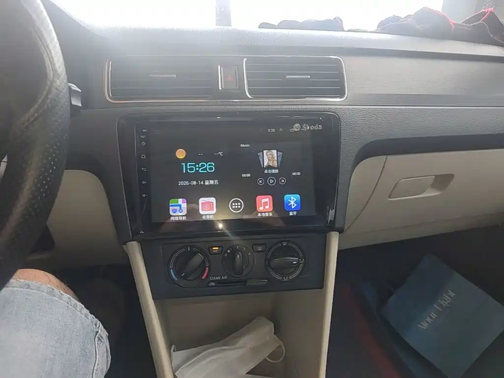 Skoda Rapid 2017 — фото 13