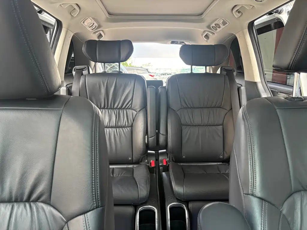 Honda Odyssey 2021 — фото 15