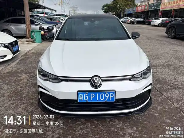 Volkswagen Golf 2022