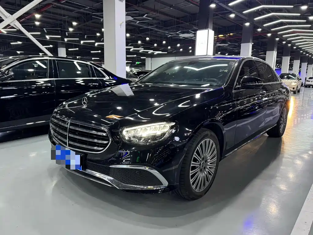 Mercedes-Benz E-Class 2022 — фото 1