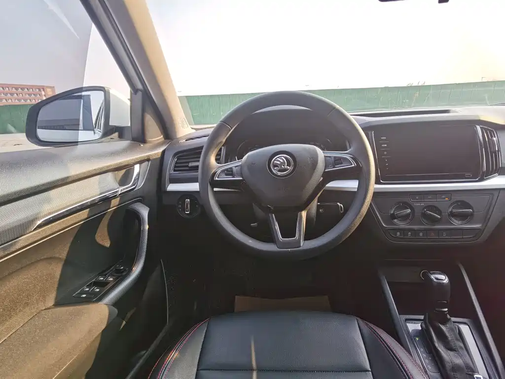 Skoda Kamiq 2021 — фото 10