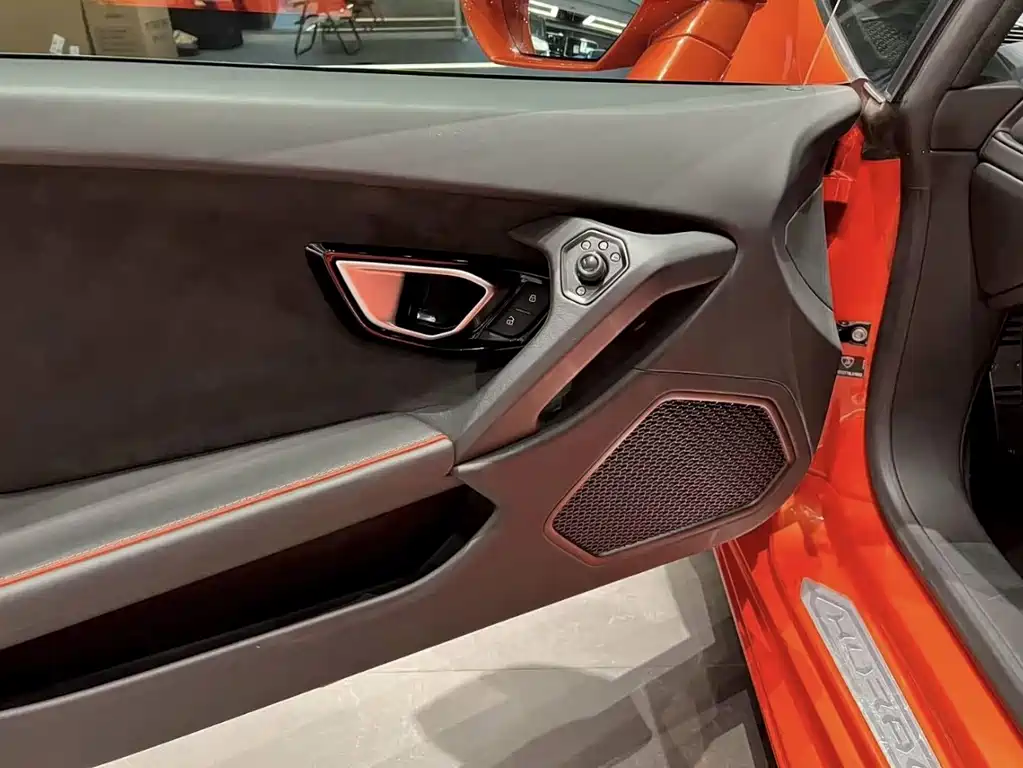 Lamborghini Huracan 2022 — фото 2