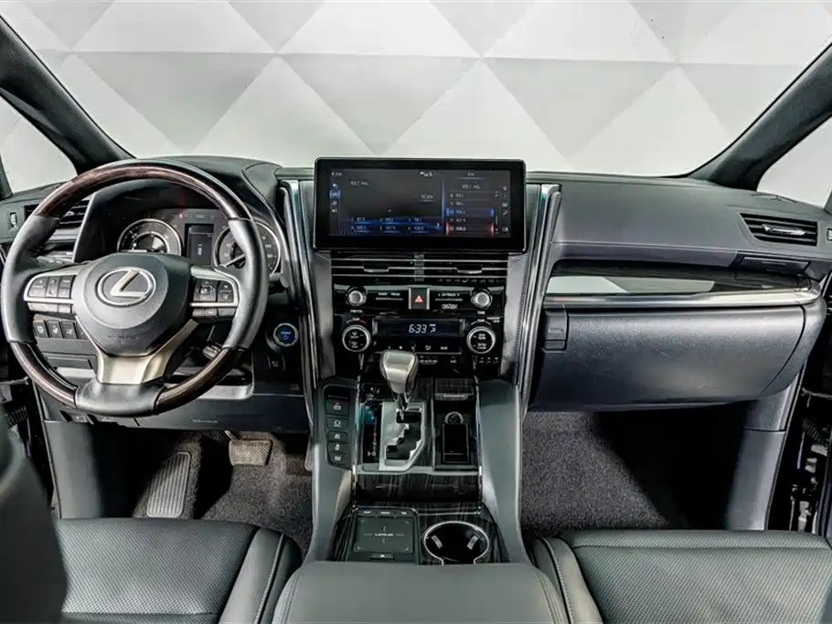 Lexus LM 2023 — фото 13