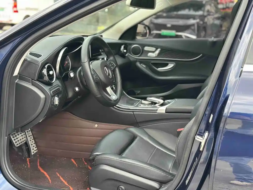 Mercedes-Benz C-Class 2018