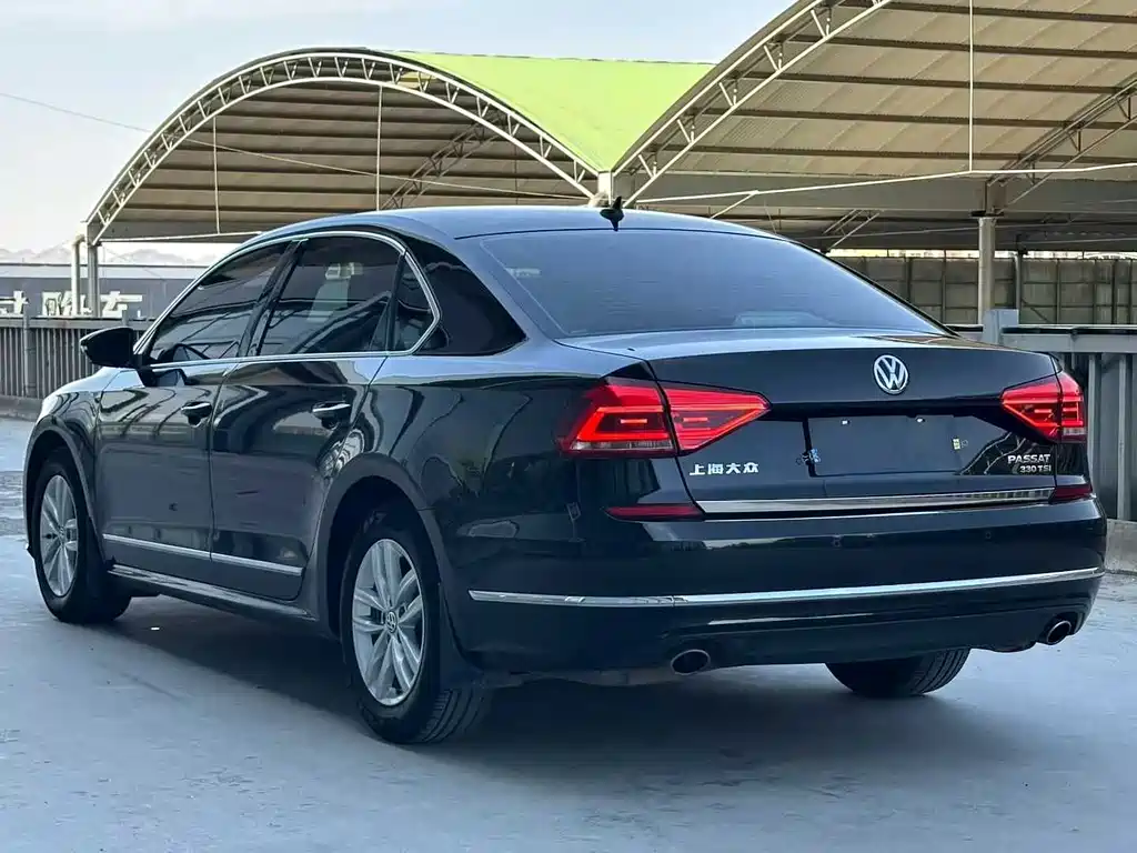 Volkswagen Passat 2016 — фото 4