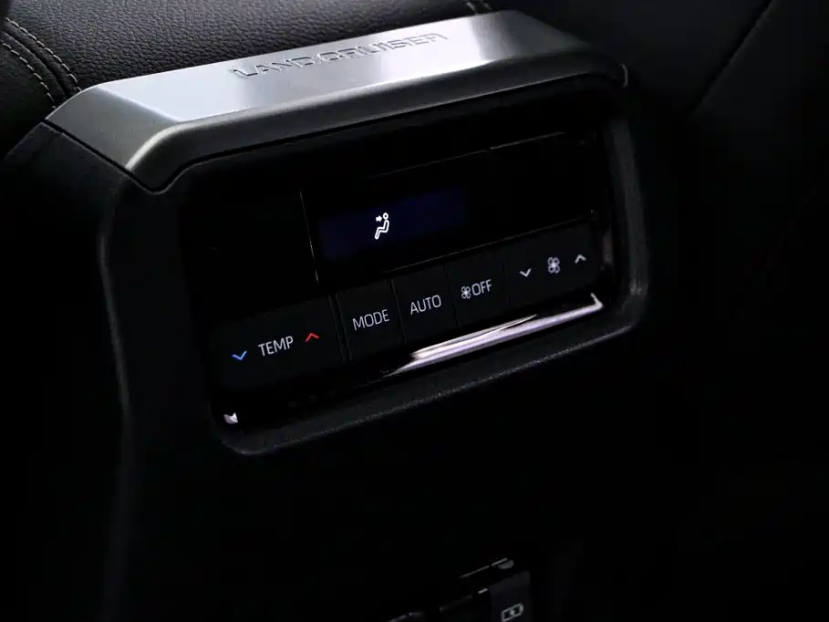 Toyota Prado 2025 — фото 17