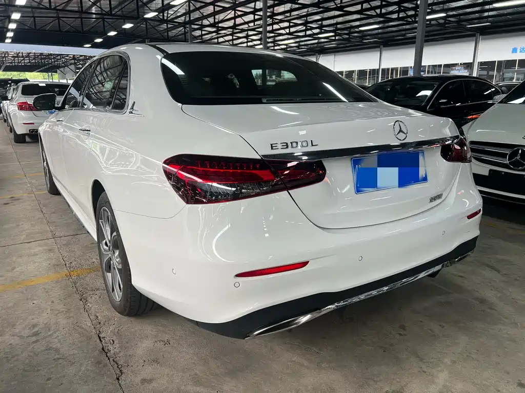 Mercedes-Benz E-Class 2023