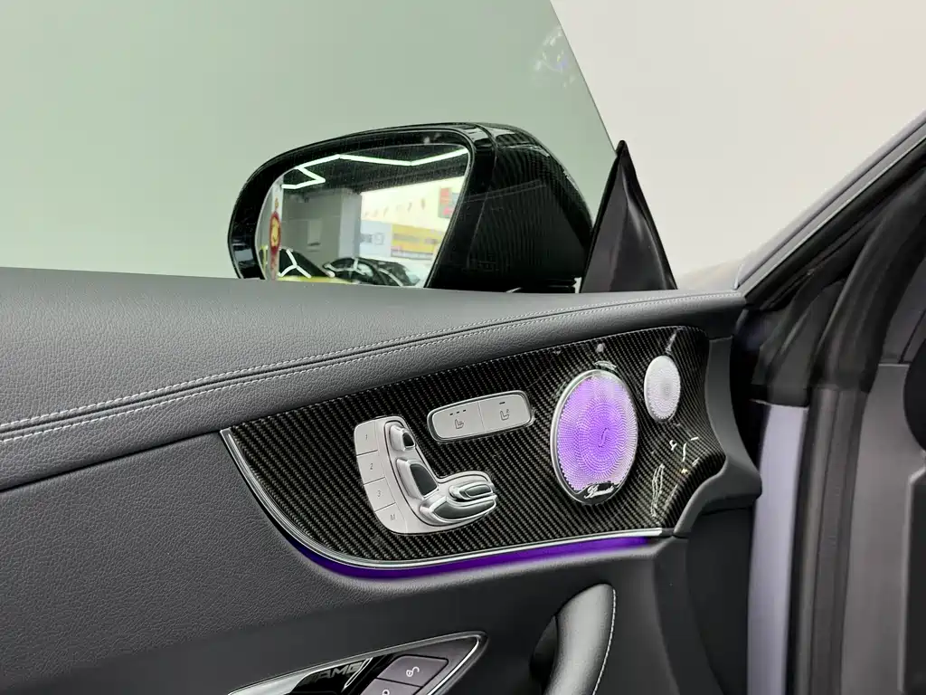 Mercedes-Benz E-Class 2018 — фото 17