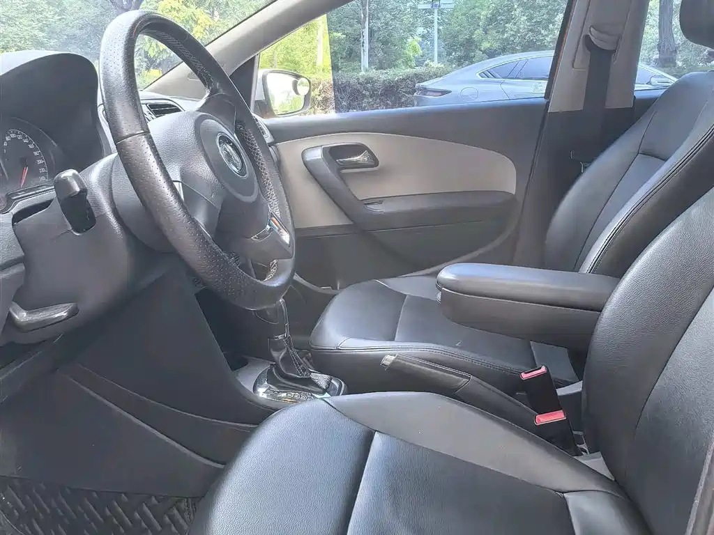 Volkswagen Polo 2013