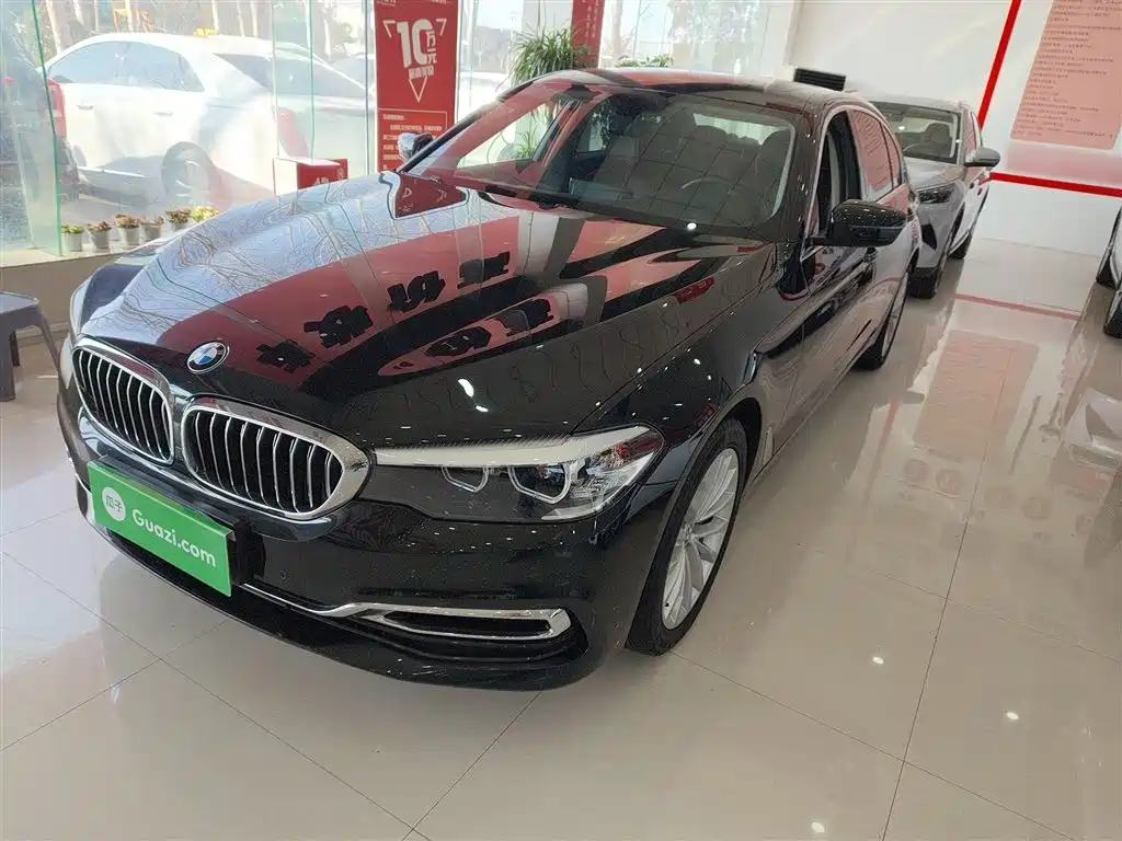BMW 5 Series 2019 — фото 2