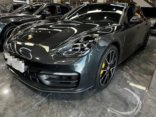 Porsche Panamera 2022