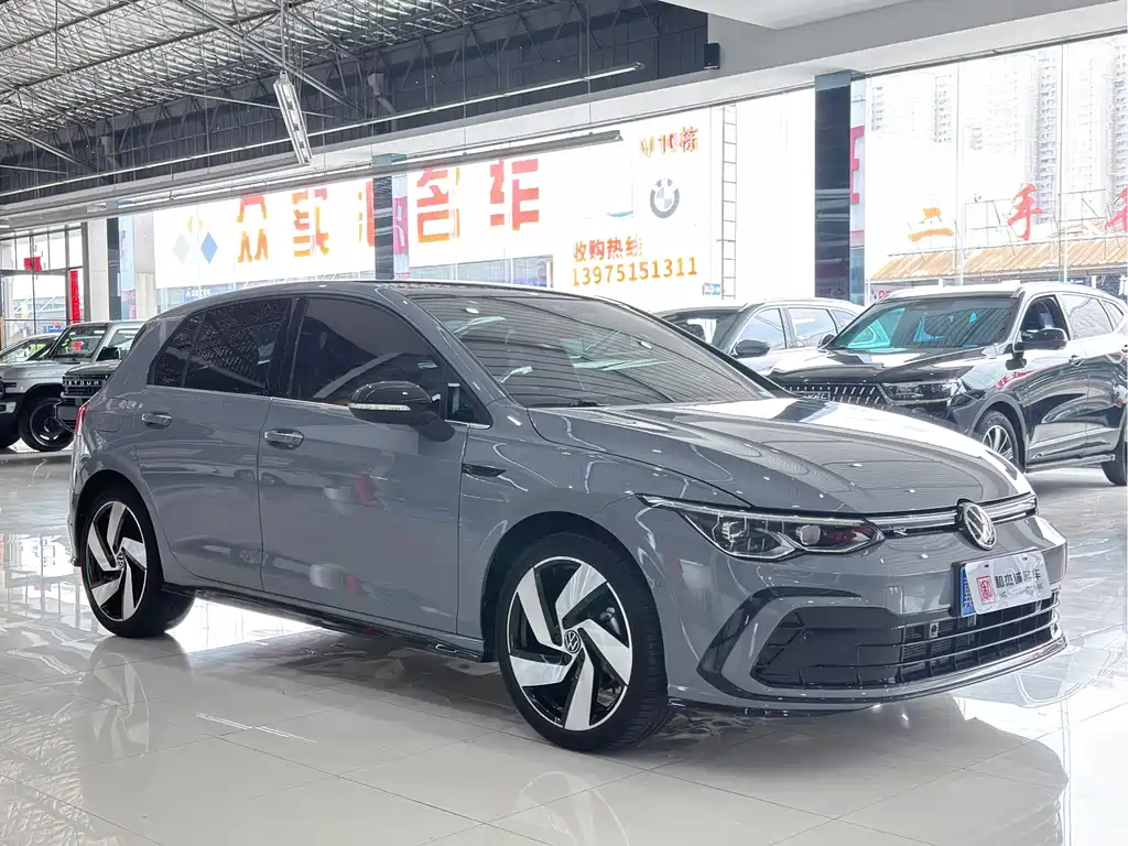 Volkswagen Golf 2021