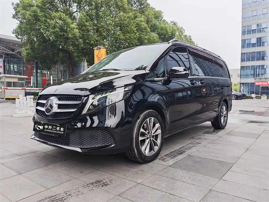 Mercedes-Benz V-Class 2024