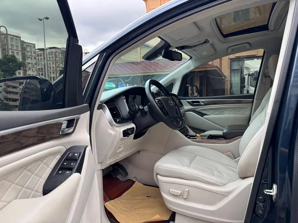 GAC Motor Trumpchi M8 2019 — фото 8