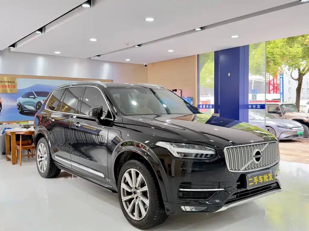 Volvo XC90 2019 — фото 3