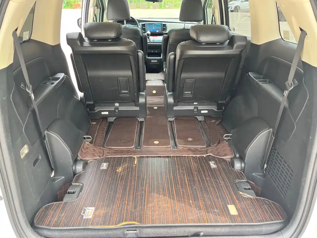 Honda Odyssey 2017 — фото 16