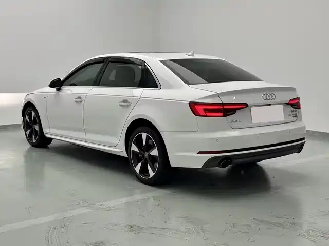 Audi A4L 2017