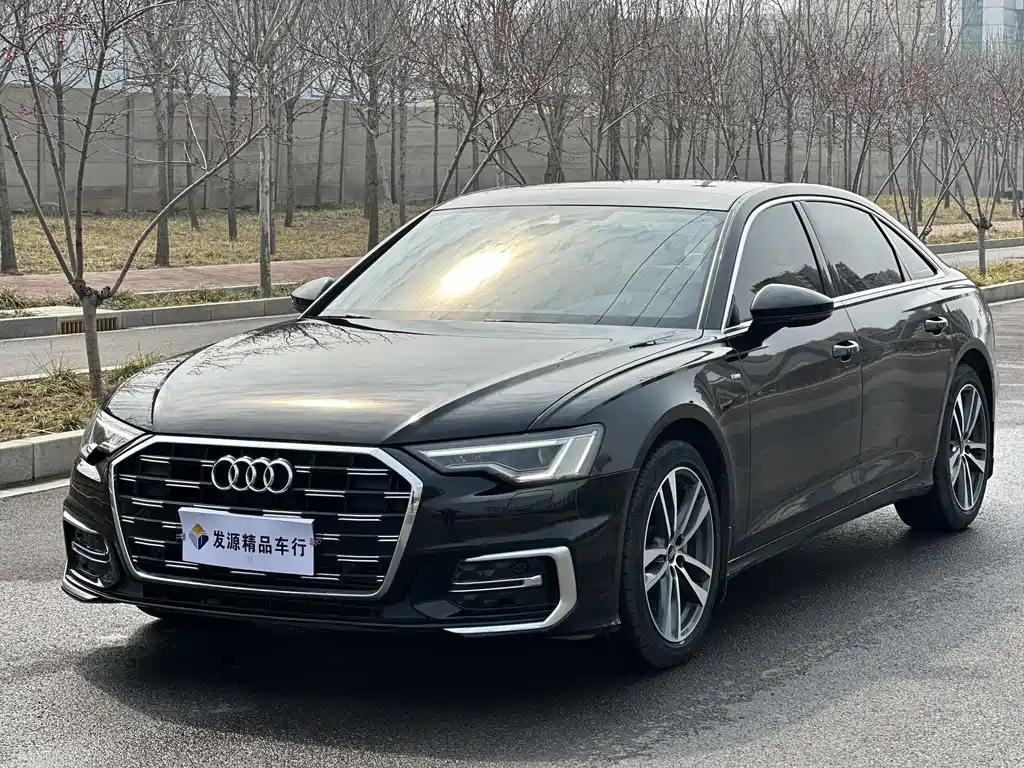 Audi A6L 2023 — фото 1