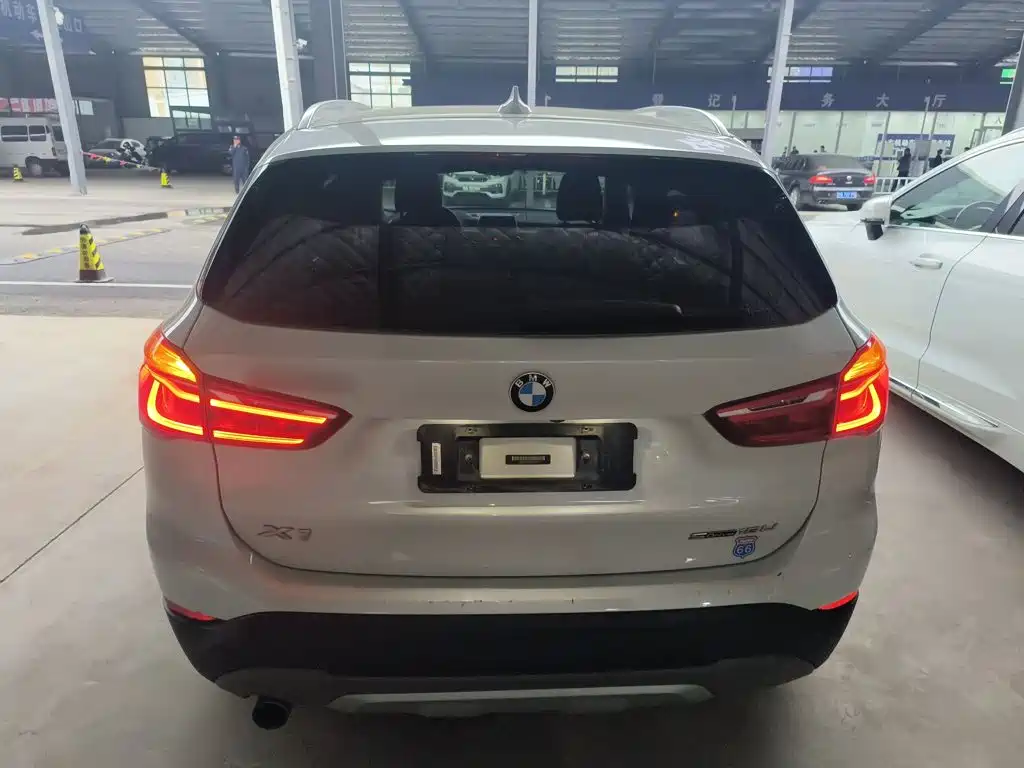 BMW X1 2018 — фото 4