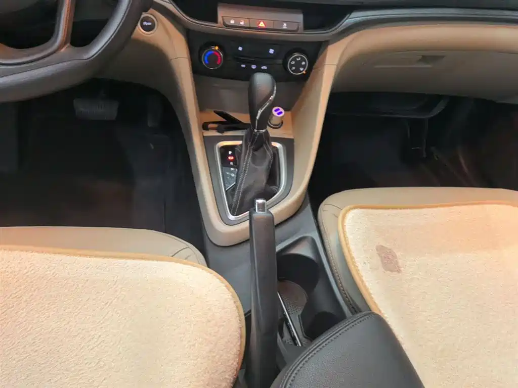Buick Excelle 2017 — фото 14